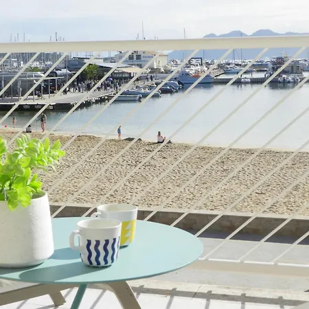 Апартаменти Harmony Seafront 365 By Ventet